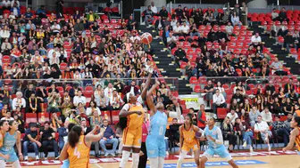 Melikgazi Kayseri Basketbol evinde nefes aldı: Turgutlu karşısında sezonun ilk zaferi