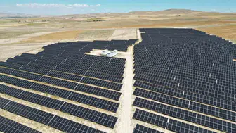 Aksaray'da dev güneş enerjisi yatırımı: Yıllık 4 milyon kilogramlık karbon salınımı engellenecek