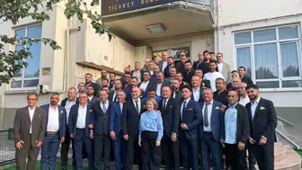 Akhisar Ticaret Borsası seçimlerinde Alper Alhat yeniden başkan seçildi