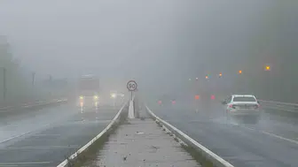 Bolu Dağı geçişinde görüş mesafesi 20 metreye kadar geriledi