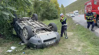 Samsun-Ankara yolunda korkutan kaza: Direksiyon hakimiyetini kaybeden sürücü takla attı