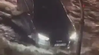 İstanbul'da sağanak felaketi: Maltepe'de ana arterler sular altında kaldı