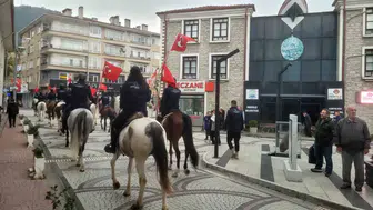 İstiklal Yolu'nda 103 yıllık gurur: Atlılar milli mücadele rotasını yeniden arşınlıyor