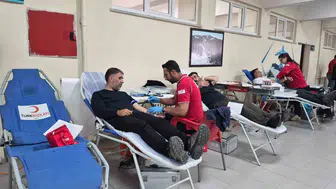 Sarıkamışlı öğrencilerden Kızılay’a hayat kurtaran destek