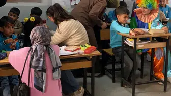 Terzi Baba Yurdu öğrencileri köy okulunda çocukların yüzünü güldürdü