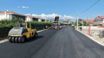 Düzce'de 48 bin tonluk asfalt mesaisi: Hedef 2026 sonuna kadar tüm yolları yenilemek