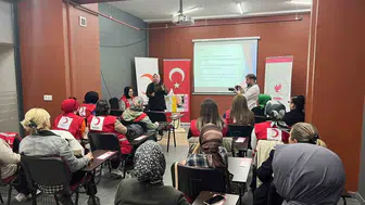Düzce Kadın Emeği Merkezi'nde meme kanserine karşı bilinçlendirme seferberliği