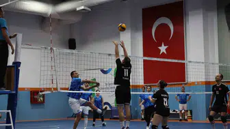 Muğla Büyükşehir Belediyesi çalışanları Cumhuriyet coşkusunu sahada yaşadı