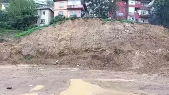 Zonguldak'ta sağanak yağış toprak kaymalarını tetikledi: Evler tahliye edildi