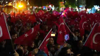 Bolu'da Cumhuriyet coşkusu: Binler fener alayında buluştu