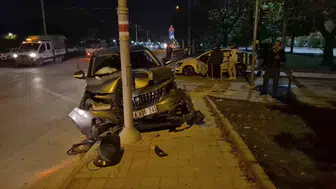 Tepebaşı'ndaki trafik kazasında yaralıyı ikna çabası dakikalar sürdü