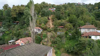 Zonguldak'ta heyelan dehşeti: 84 yaşındaki annesinin evde olmaması faciayı önledi