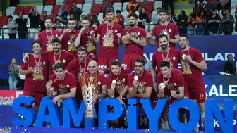 Galatasaray voleybolda sezonu kupayla açtı: Ziraat Bankkart engelini 3-1 ile aştılar