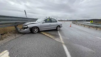 Samsun-Çorum yolunda yağışlı hava kazaya davetiye çıkardı