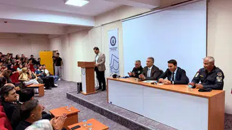 Buharkentli öğrenciler yerel yönetimlerin işleyişini yerinde inceledi