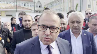 Esenyurt'ta okul koridorunda şiddet: Bir öğrenci iki arkadaşını bıçakladı