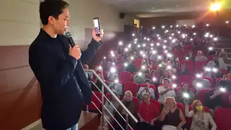 Ege İletişim'de kariyer rotası ve sanat buluşması: Bagjan Oktyabr öğrencilerle bir araya geldi