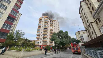 Kayseri'de 9 katlı binanın çatısında korkutan yangın: Tahliye süreci başlatıldı
