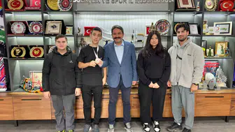 Eskişehirli Miraç Demirel Hemsball Türkiye Şampiyonu Oldu
