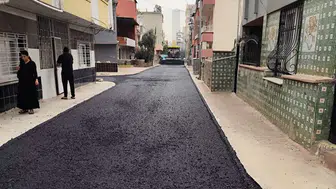 Akdeniz'de ulaşım konforu için asfalt seferberliği sürüyor