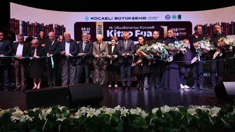 16. Kocaeli Kitap Fuarı kapılarını açtı: Şehrin hafızası edebiyatla yeniden inşa ediliyor