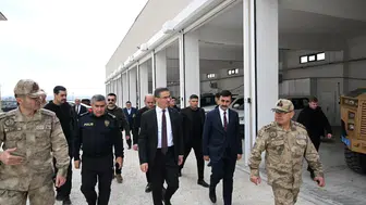 Erzurum Valisi Aydın Baruş’un Karayazı mesaisi: Yatırımları denetledi, güvenlik birimlerini ziyaret etti