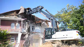 Kiltepe'de tehlike saçan metruk binaya belediye müdahalesi