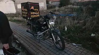 Alaca'da kavşak kazası: Otomobil ile motosiklet çarpıştı