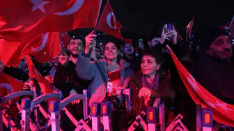 Bursa'da sağanak yağış Cumhuriyet coşkusunu engelleyemedi