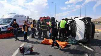 Nevşehir'de Göreme Kavşağı'ndaki feci kazada otomobil takla attı: 2 can kaybı