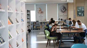 Muğla'nın bilgi hazinesi 40 bin eserle kapılarını her gün açık tutuyor