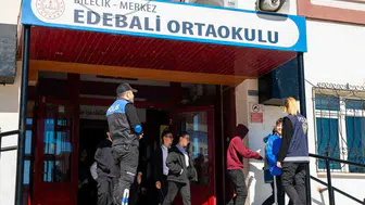 Bilecik'te okul çevrelerinde güvenlik çemberi: Emniyet ve Jandarma'dan ortak denetim