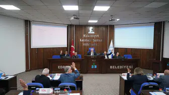 Edremit Belediyesi'nde 2027 bütçesi tartışmalı oylamayla onaylandı
