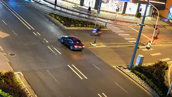 Düzce'de dehşet anları: Motosikletli sürücü çarptığı otomobilin içine uçtu