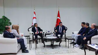KKTC'deki Filo Jet faciasında kaybolanların aileleri Lefkoşa'da devlet yetkilileriyle buluştu