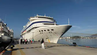 Bodrum limanında kruvaziyer hareketliliği: Üç gemiyle 650 turist geldi