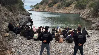 Fethiye kıyılarında kaçış planı suya düştü: 34'ü çocuk 62 göçmen yakalandı
