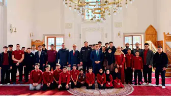Gölpazarı'nda gençlik ve manevi değerler üzerine anlamlı buluşma