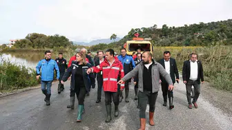 Dalaman'da metrekareye 118 kilogram yağış düştü: Başkan Aras sahada inceleme yaptı