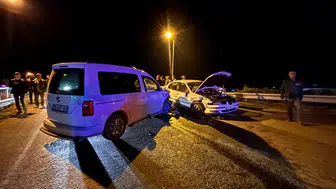 Erzincan'da İstasyon Köprüsü'nde trafik kazası: 2 yaralı