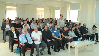 Çüngüş'te yerel yönetim ve muhtarlar hizmet kalitesini artırmak için bir araya geldi