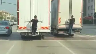 Özlüce Bulvarı'nda yürekleri ağza getiren kamyon yolculuğu