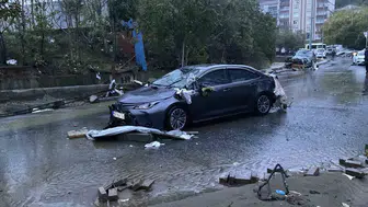 Ayazağa'da sel felaketinin izleri gün ağarınca netleşti