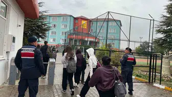 Eskişehir’de Jandarma Okul Çevrelerini Denetledi