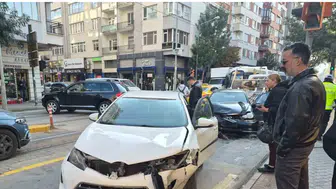 Eskişehir’de kafa kafaya kaza: Tramvay seferleri aksadı