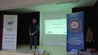 Eskişehir’de liselilere siber dünyadaki riskler anlatıldı