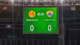 Eskişehirspor Etimesgut Karşılaşmasında İlk Yarı Gol Sesi Çıkmadı