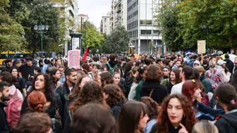 Yunanistan’da Öğrencilerden Eğitim Protestosu