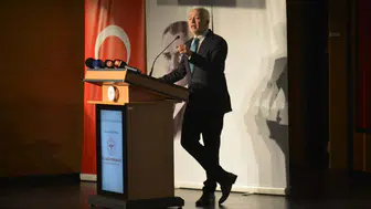 İl Sağlık Müdürü Bildirici: “Doğum Şekline Anne ve Hekim Birlikte Karar Vermeli”