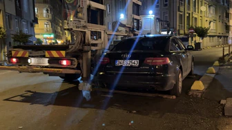 Eskişehir’de hatalı park eden araca trafik ekiplerinden müdahale